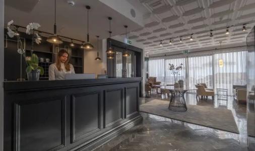 Vivid Blue Serenity Resort - 2