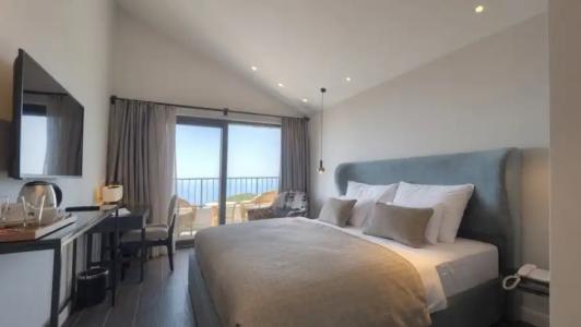 Vivid Blue Serenity Resort - 28