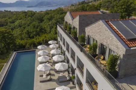 Vivid Blue Serenity Resort - 19