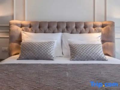 Vivid Blue Serenity Resort - 66