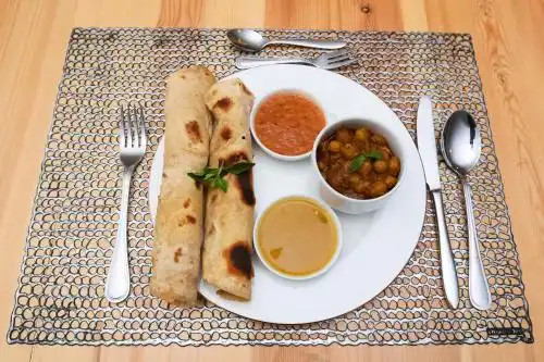 OYO 339 Chandiv - 9