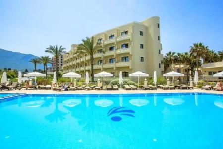 VUNI PALACE LUXURY RESORT & Beach Club & Casino - 6