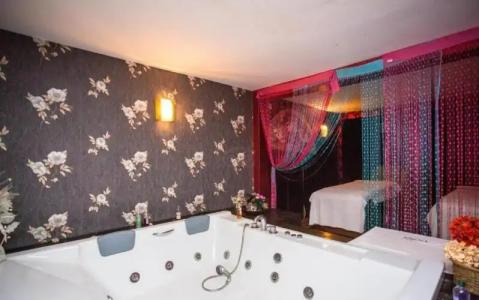 VUNI PALACE LUXURY RESORT & Beach Club & Casino - 12