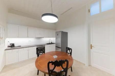 Castellano & Suites - 96