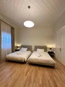 Castellano & Suites - 120