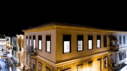 Castellano & Suites - 106