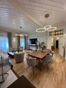 Castellano & Suites - 116