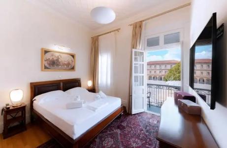 Castellano & Suites - 145