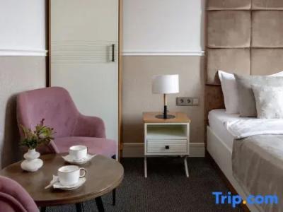 Mountain View Boutique - 50