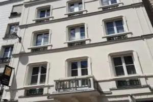 Mom'Art Hotel, Paris