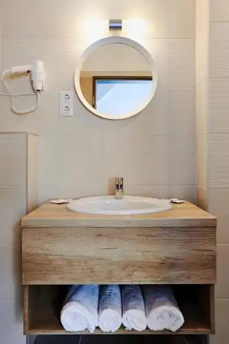 Adalbert Szent Tamás ház - 3