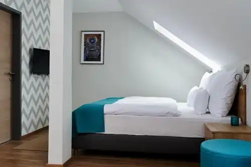 Adalbert Szent Tamás ház - 24