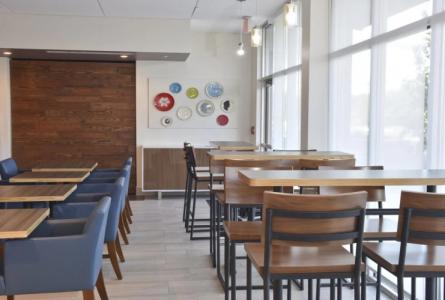 Holiday Inn Express & Suites ORLANDO SOUTHEAST by IHG - 16