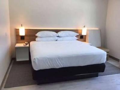 Wyndham Garden Orlando Universal / I Drive - 1