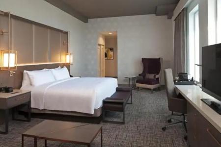 H Los Angeles, Curio Collection by Hilton - 57