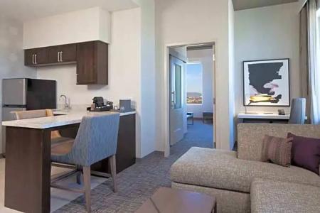 H Los Angeles, Curio Collection by Hilton - 96