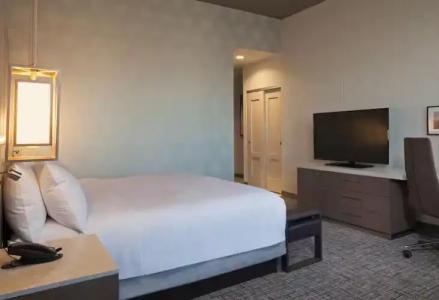 H Los Angeles, Curio Collection by Hilton - 63