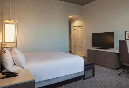 H Los Angeles, Curio Collection by Hilton - 71