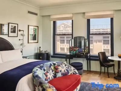 Per La, Autograph Collection - 154