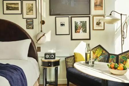 Per La, Autograph Collection - 77