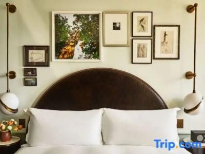 Per La, Autograph Collection - 62