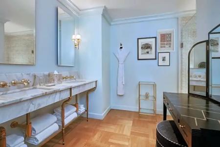 Per La, Autograph Collection - 125