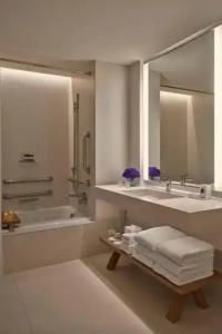 The West Hollywood Edition - 4