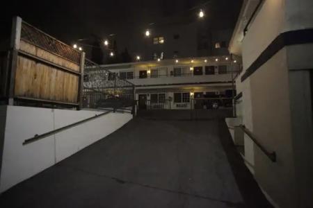 LA Royal Viking Apartments - 8