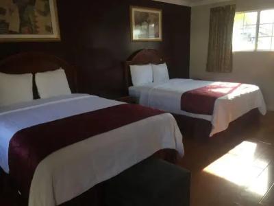 LA Royal Viking Apartments - 6