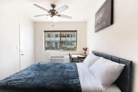 LA Royal Viking Apartments - 28