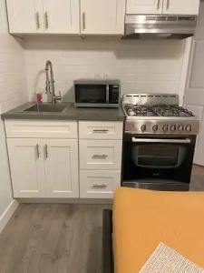 LA Royal Viking Apartments - 23