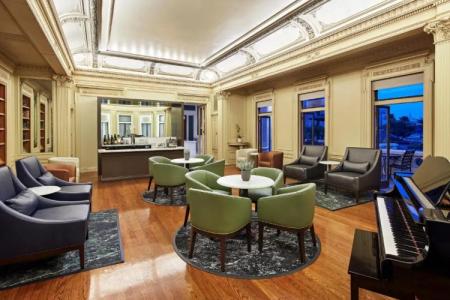 Glorietta Bay Inn - 1