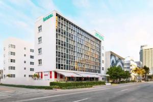 Hotel Continental Miami Beach, Tapestry Collection by Hilton, Miami Beach