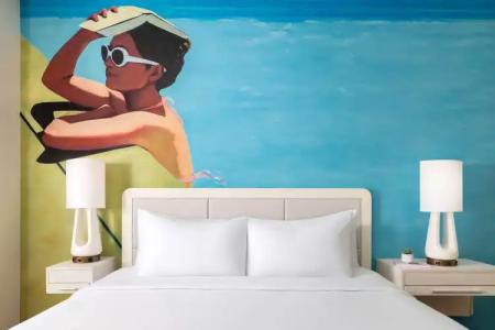 Continental Miami Beach, Tapestry Collection by Hilton - 11