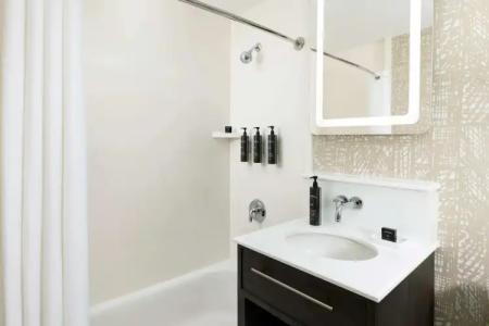 Continental Miami Beach, Tapestry Collection by Hilton - 19