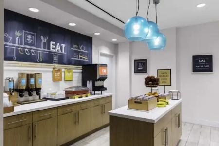 Hampton Inn Miami Beach - Mid Beach - 11