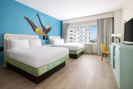 Continental Miami Beach, Tapestry Collection by Hilton - 4