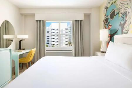 Continental Miami Beach, Tapestry Collection by Hilton - 12