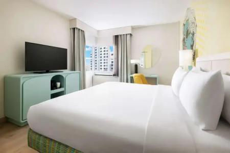 Continental Miami Beach, Tapestry Collection by Hilton - 8