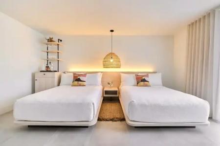 Greystone - Adults Only - 1