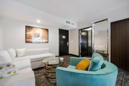 Venezia by at Mine Hospitality - 31