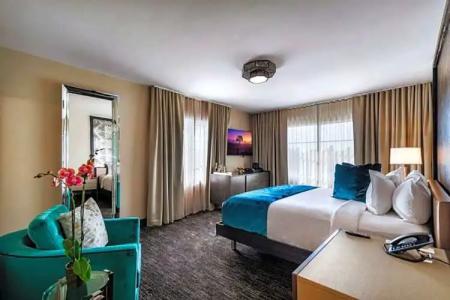 Venezia by at Mine Hospitality - 39