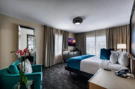 Venezia by at Mine Hospitality - 54