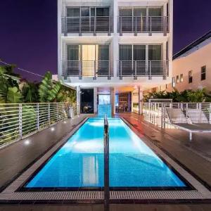 Urbanica The Euclid - 23