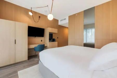 Urbanica The Euclid - 33