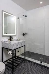 Urbanica The Euclid - 14