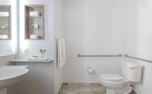 Blue Moon, Autograph Collection - 10