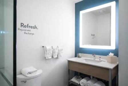 EVEN MIAMI - AIRPORT by IHG - 40