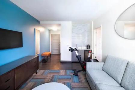 EVEN MIAMI - AIRPORT by IHG - 98