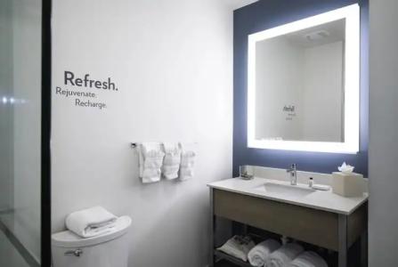 EVEN MIAMI - AIRPORT by IHG - 55